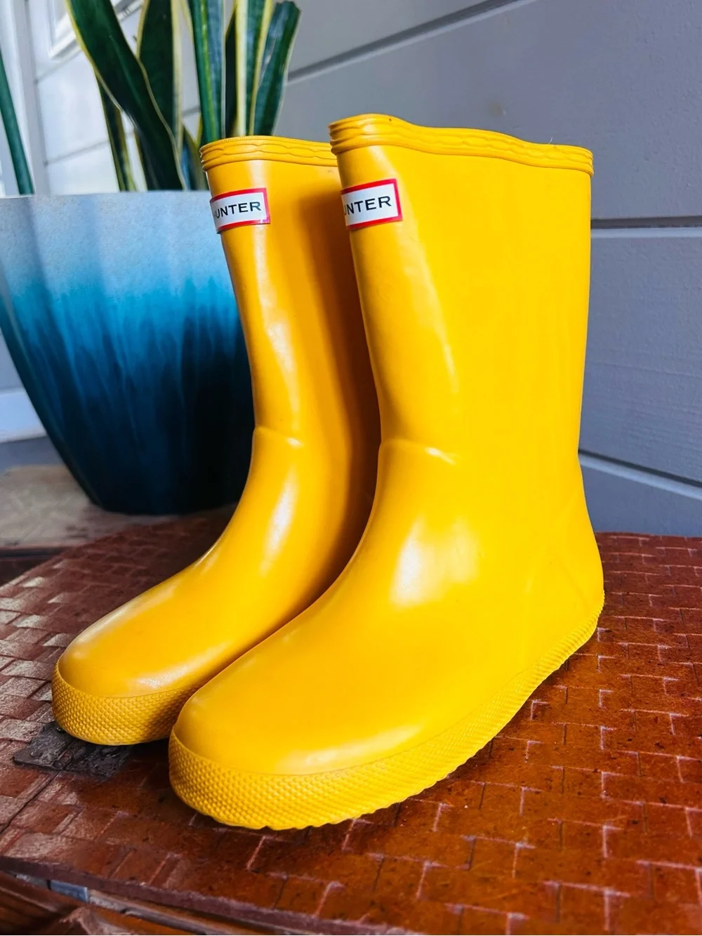 Hunter Original Kids Yellow Gloss Rain Boots Sz 13B/1G Waterproof Unisex Puddle